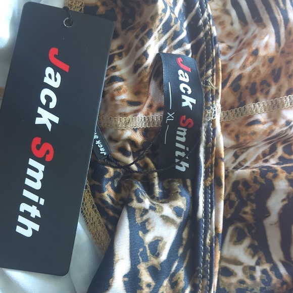 Jack Smith yoga shorts - Picture 9 of 11